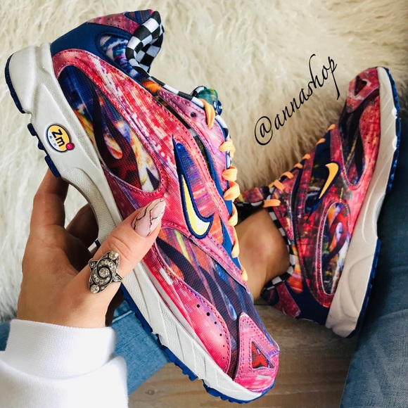 Nike Shoes - NWT Nike streak spectrum Plus